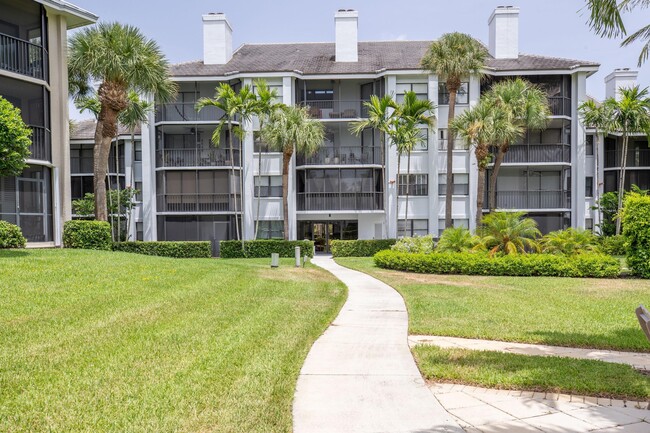 Building Photo - 123 Bay Colony Dr N