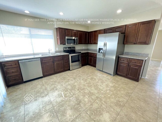 Foto del edificio - 5629 W Puget Ave