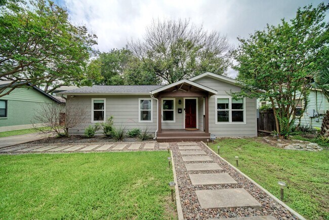 Building Photo - 1203 Cullen Ave