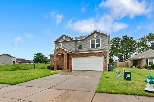 Photo - Beautiful home Located in desirable west Fayetteville neighborhood with playground