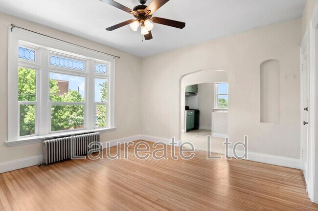 Foto del edificio - 1432 N Gaylord St