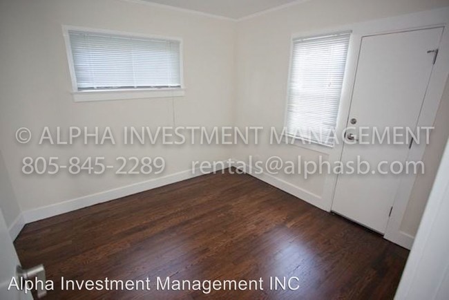 Building Photo - 221 W Micheltorena St