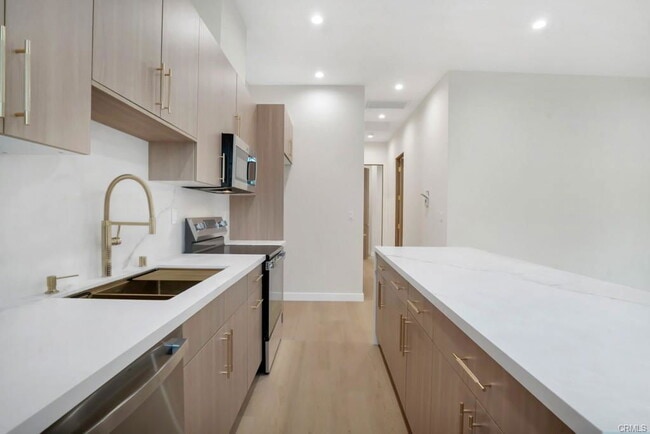 Foto del edificio - 17425 Los Alimos St