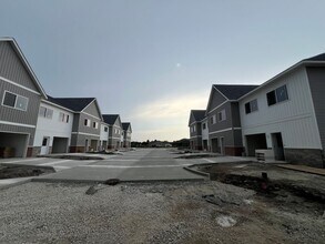 Building Photo - 1200 Plummer Blvd