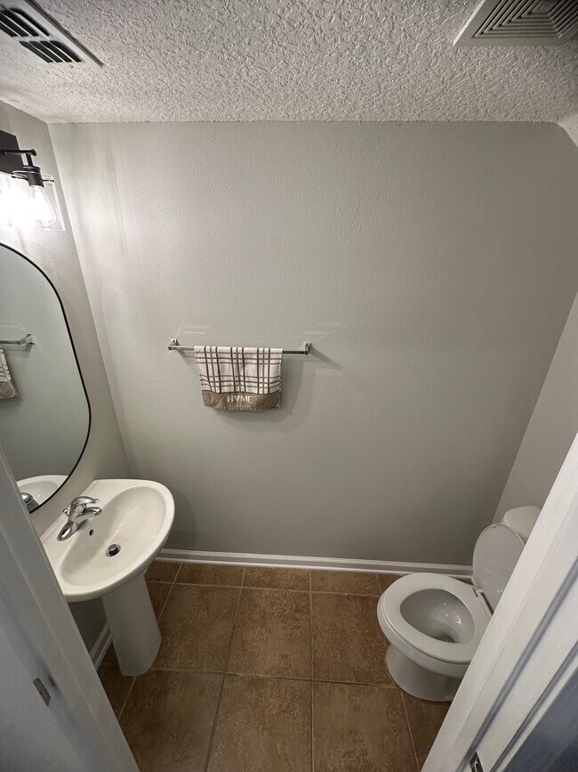 Medio baño - 1500 Calming Water Dr