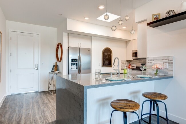 Interior Photo - NOHO 55 Apartments