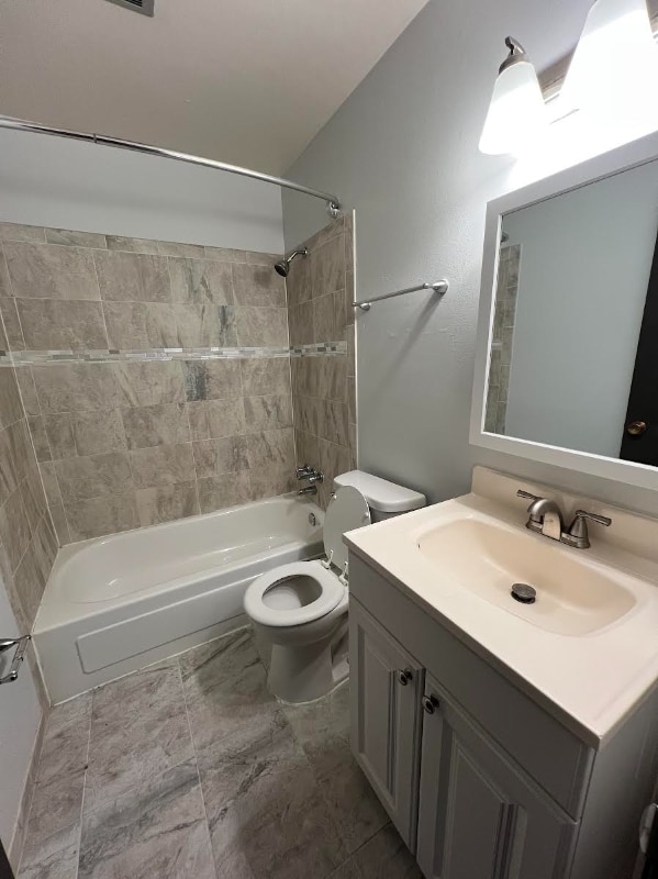 Foto del edificio - 2605 N Frederick Ave