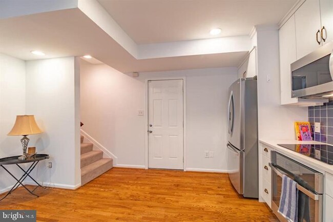 Foto del edificio - 423 18th St NE