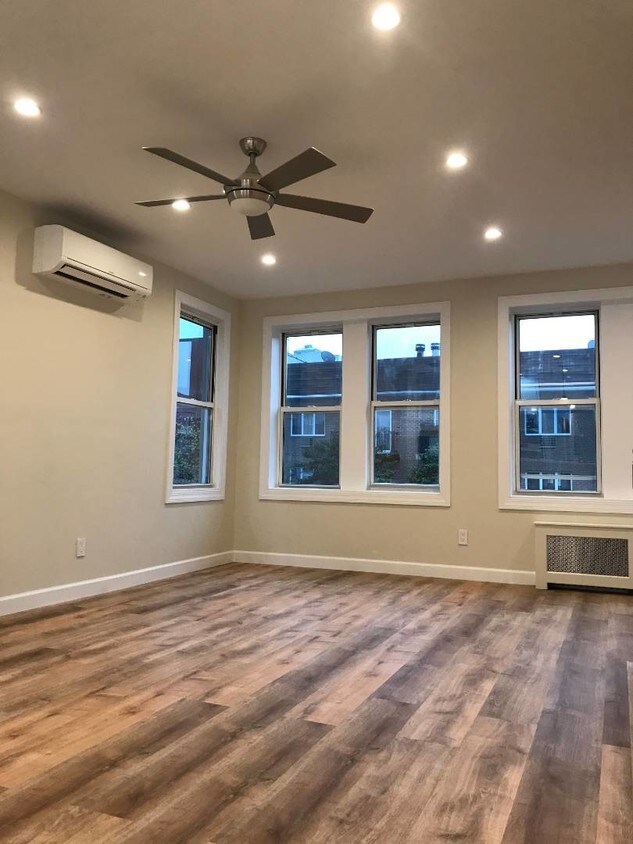 Primary Photo - 327 89th St