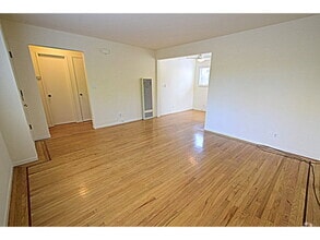 Building Photo - 223 Belle Ave