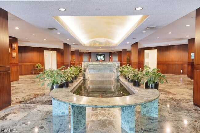 Foto del edificio - 609 S Orange Ave