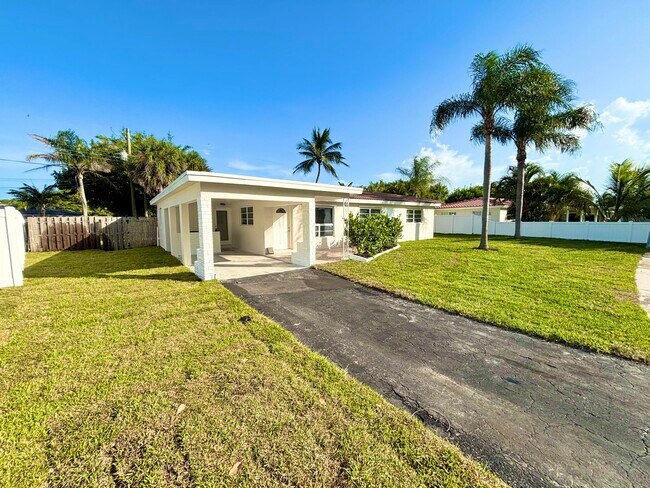 Foto del edificio - 2370 NE 4th Ave