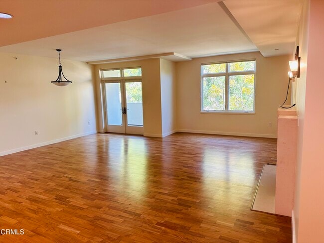 Building Photo - 920 Granite Dr