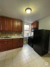 Building Photo - 550 Avenue C