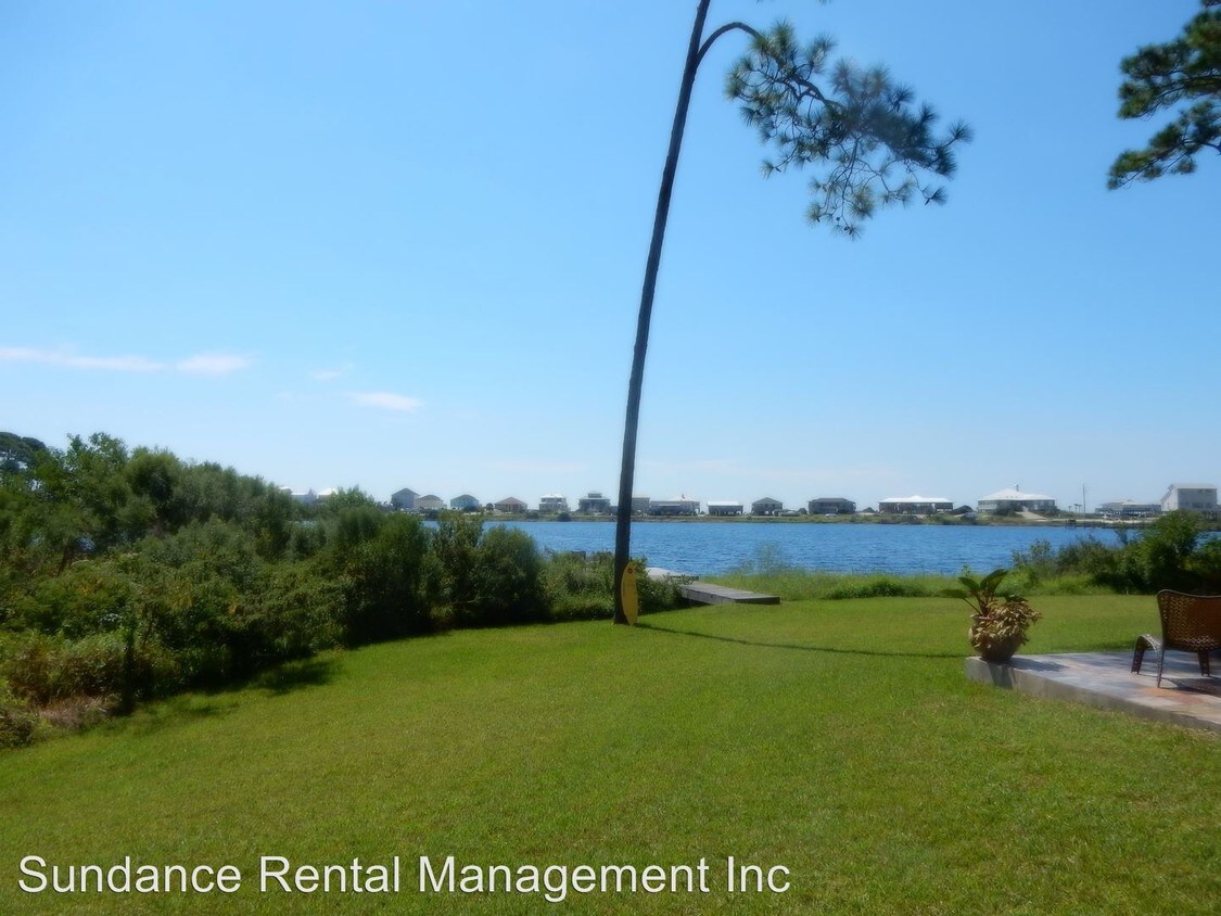 Foto principal - 119 Oyster Lake Dr