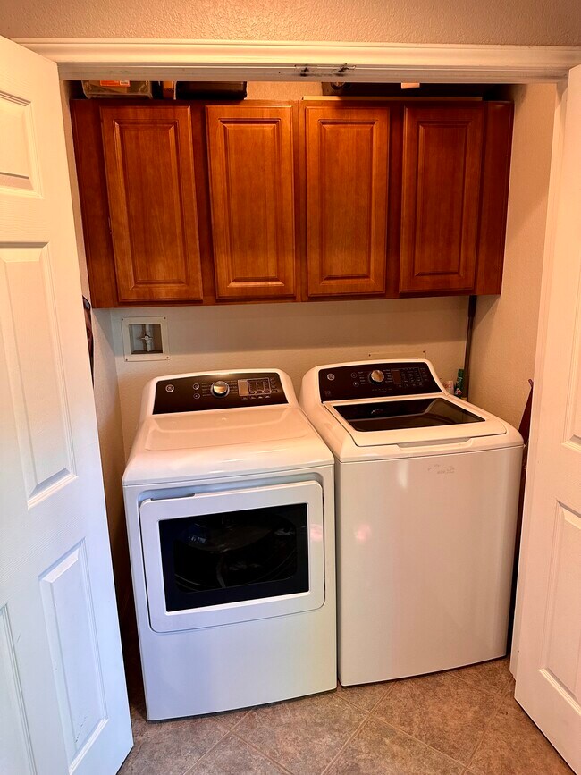 Lavadero - 5005 Eilers Ave.