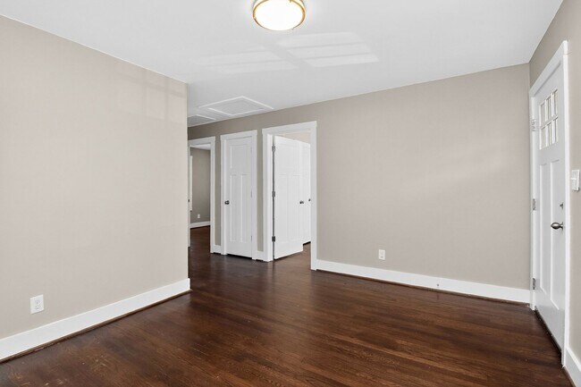 Foto del edificio - Beautiful 2 Bedroom Belmont Bungalow
