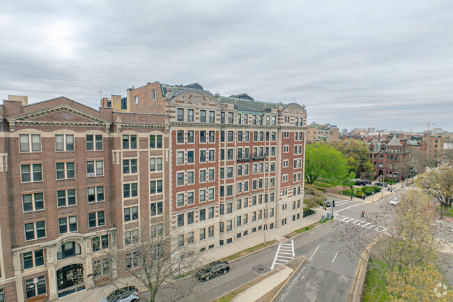 Building Photo - The Braemore Building