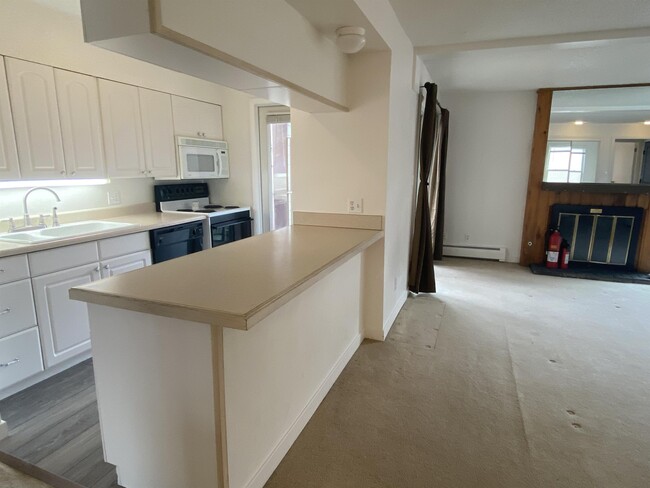 Building Photo - 963 Lions Ridge Loop