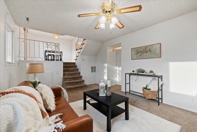 Foto del edificio - 2675 Colton Pl