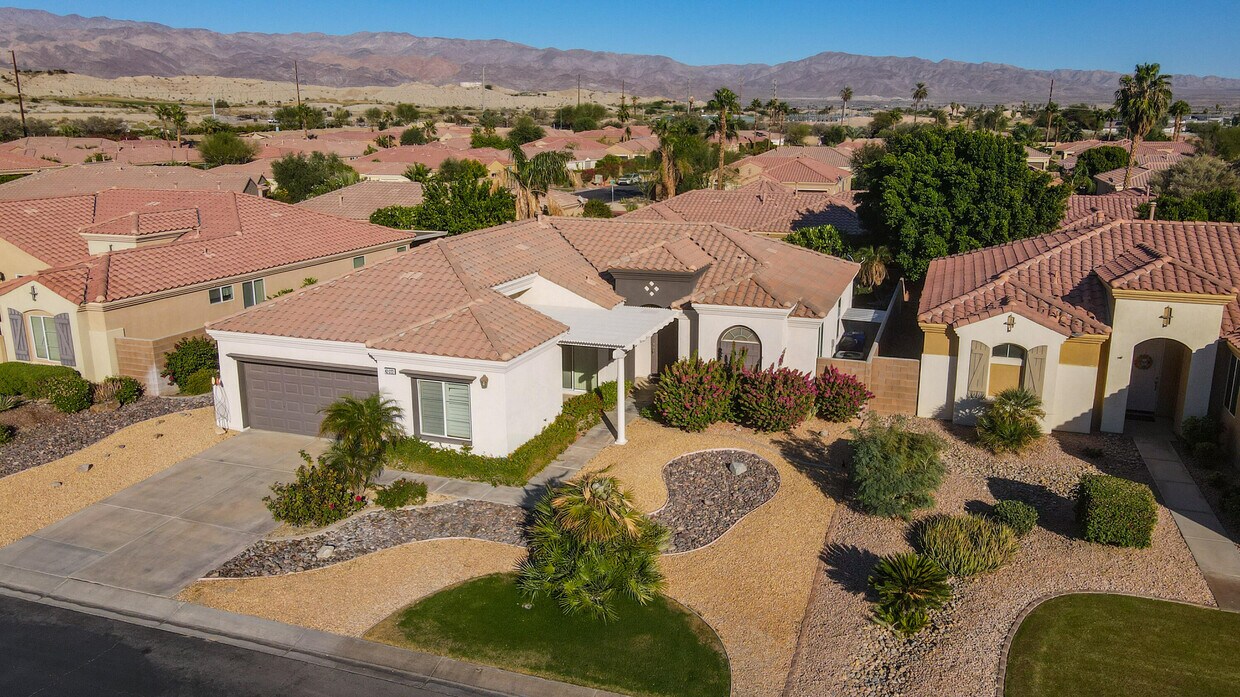 Primary Photo - 42222 Revere St