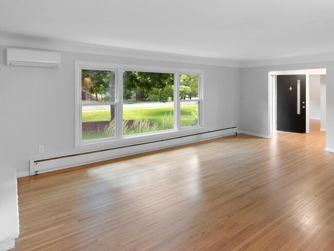 Building Photo - 4820 Williston Rd