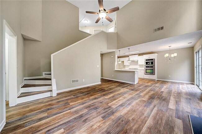 Foto del edificio - 305 Ashland Ct