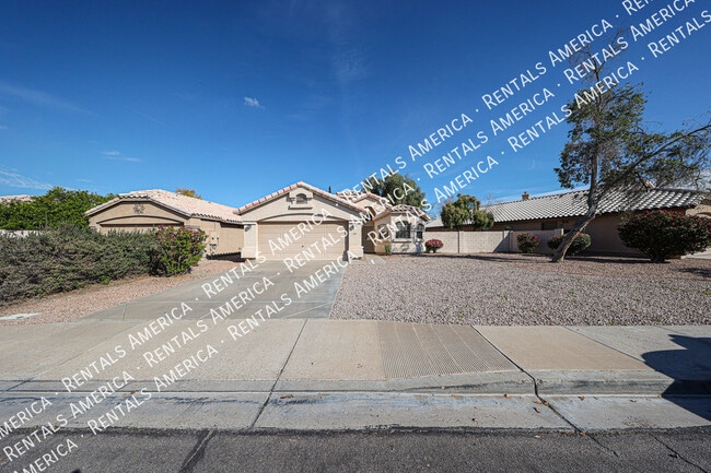 Building Photo - 3884 E Douglas Loop