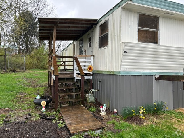 Building Photo - 116 Kirchner St
