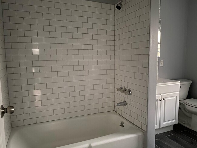 Building Photo - 276 Rockaway Tpke