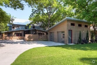 Building Photo - 5605 William Holland Ave