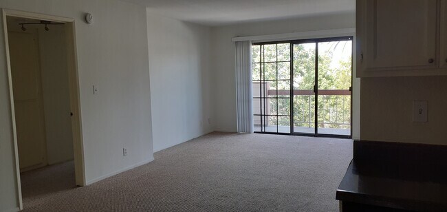 Sala de estar - 3635 Veteran Ave