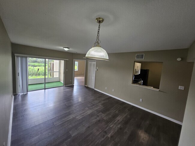 Building Photo - 516 Villa Del Sol Cir