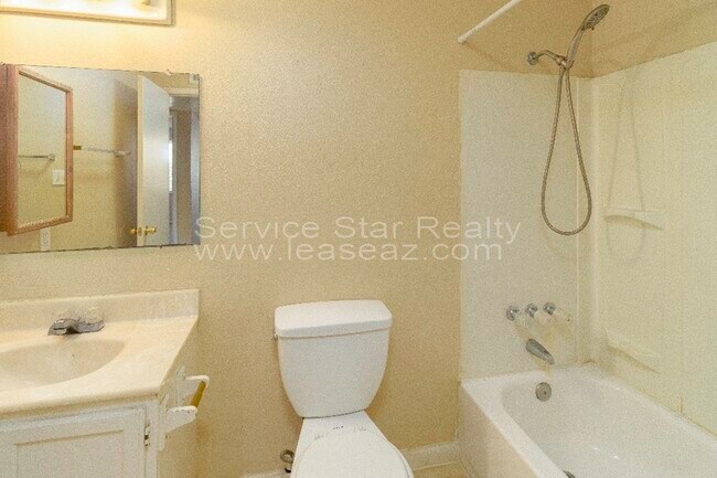 Building Photo - 6145 W Encanto Blvd