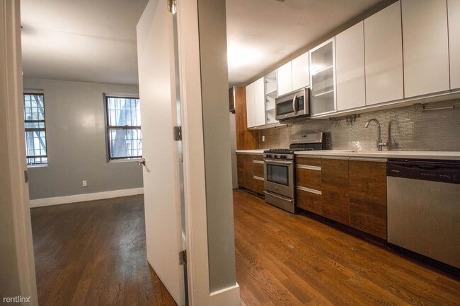 Foto del edificio - 629 Willoughby Ave