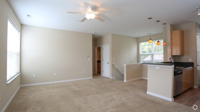 Living Room - Grandview Village Apartments