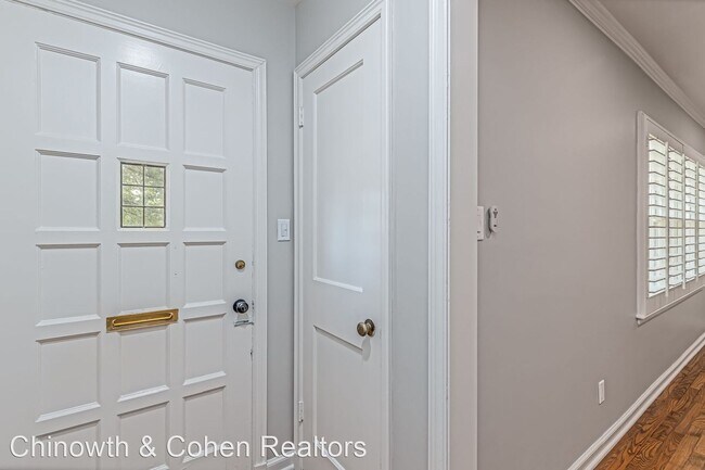 Building Photo - 3 br, 2 bath House - 3517 S Utica Ave