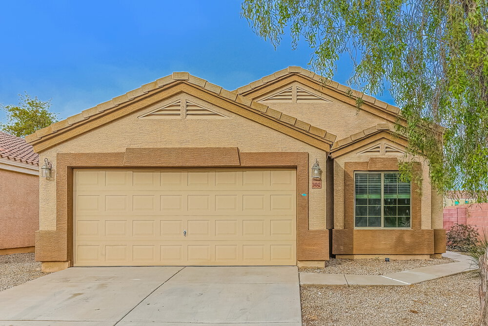 Primary Photo - 34042 N Mercedes Dr