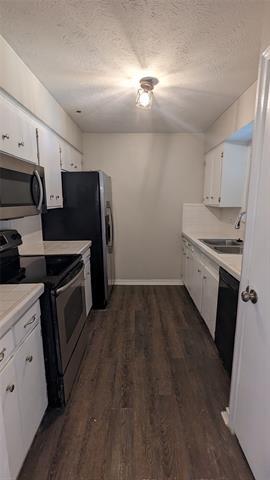 Building Photo - 15809 El Estado Dr