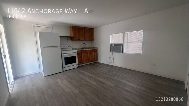 Foto del edificio - 11942 Anchorage Way