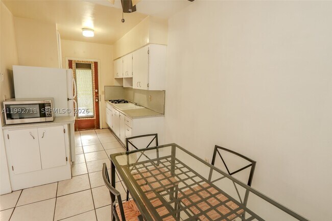 Foto del edificio - 1250 S Alhambra Cir