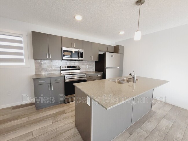 Photo du bâtiment - 1107 Cy Becker Rd NW
