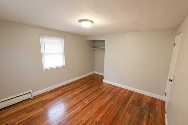 Photo - 18 Essex Street Unit 3 Apartment