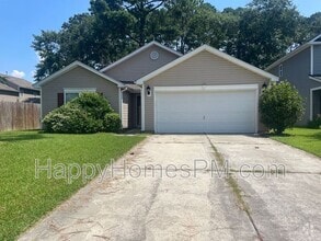 Building Photo - 101 Sparkleberry Ln