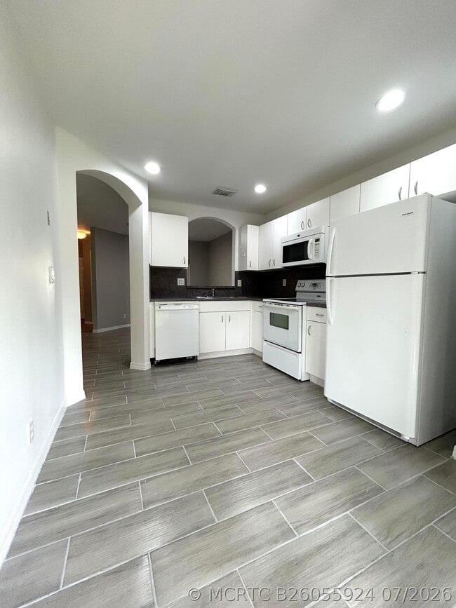 Building Photo - 1007 Arezzo Cir