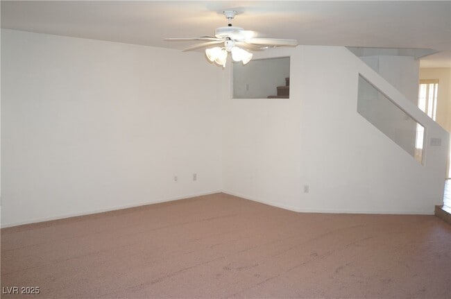 Building Photo - 932 Ribbon Grass Ave