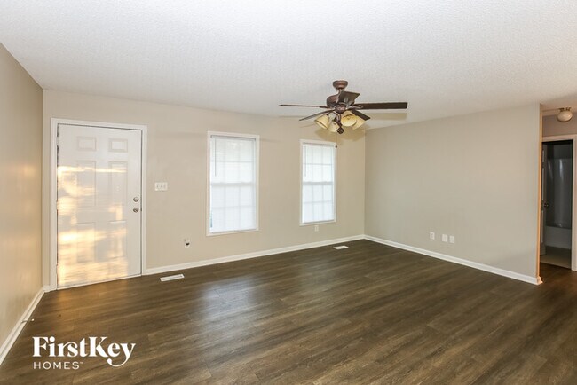 Foto del edificio - 268 Southaven Ct