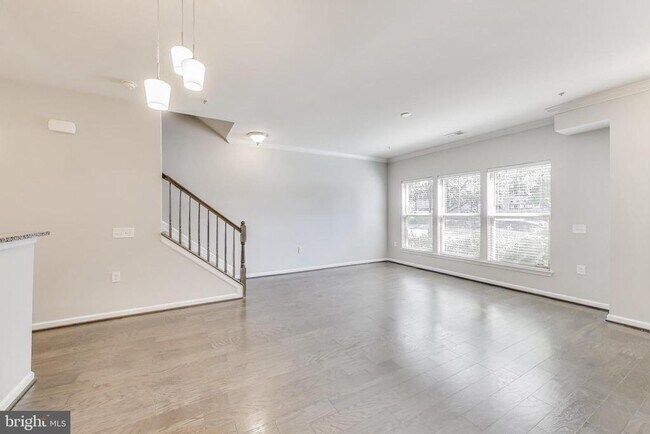 Foto del edificio - 645 Diamondback Dr