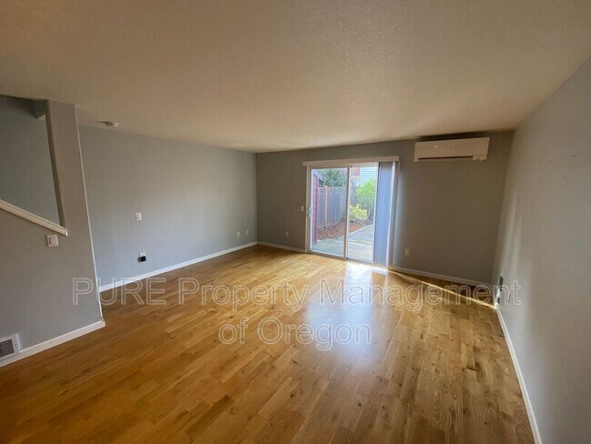 Foto del edificio - 1518 N Highland St