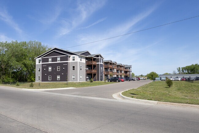 Foto del edificio - Lakeview Apartments